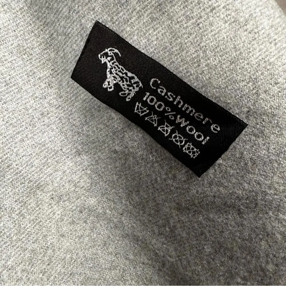 100% Cashmere embroidered floral scarf wrap ruana - Picture 4 of 10